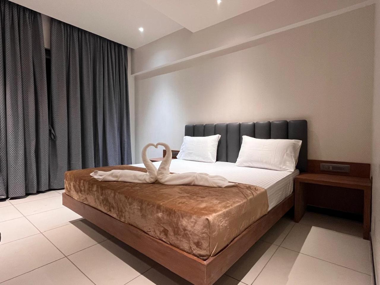 Hotel Swathi Hospet Dış mekan fotoğraf